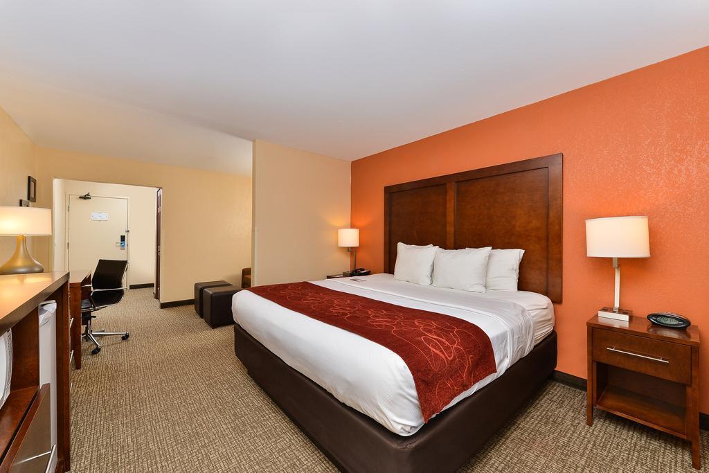 Comfort Suites Omaha Exterior foto